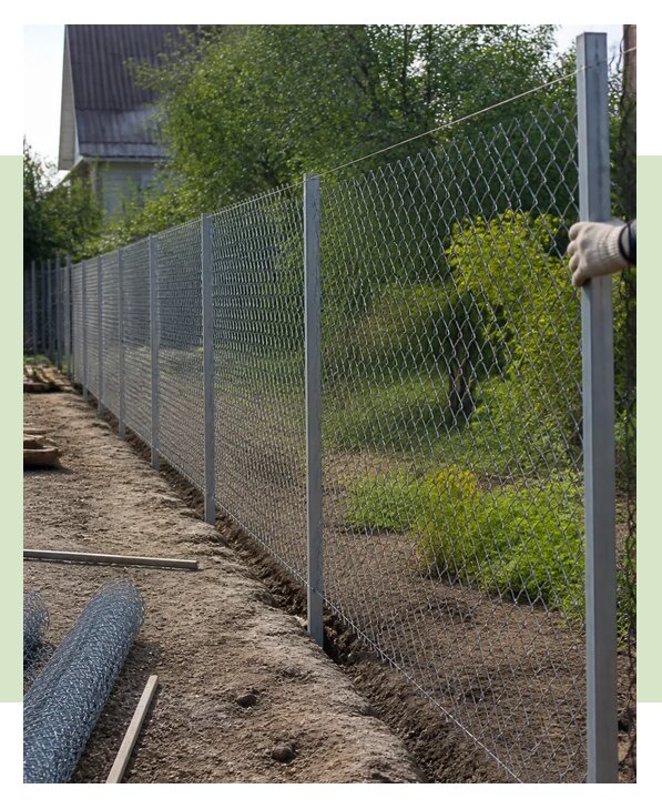 Установка забора из рабицы высотой 2 метра в Димитровграде